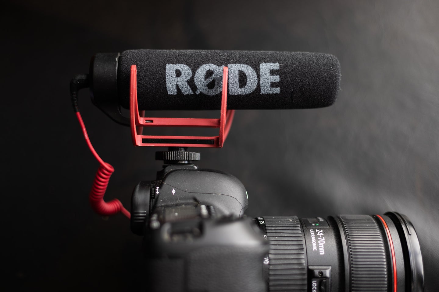 Rode Videomic Go attached to camera