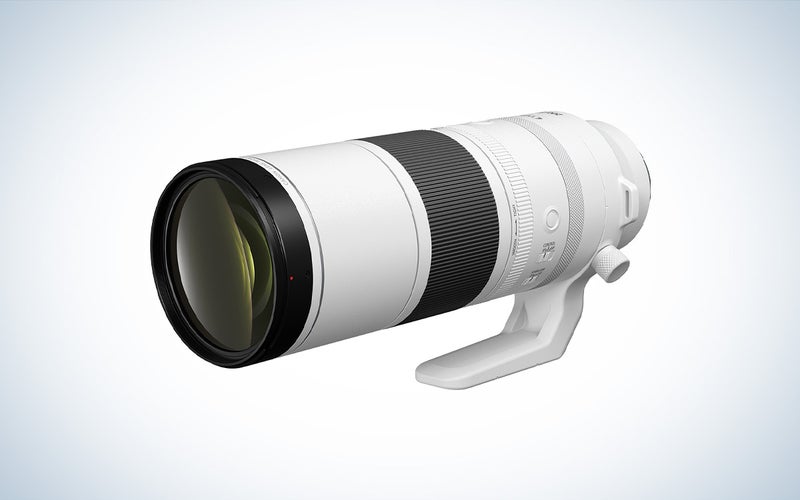 The Canon RF200-800mm F6.3-9 IS USM lens is placed against a white background.